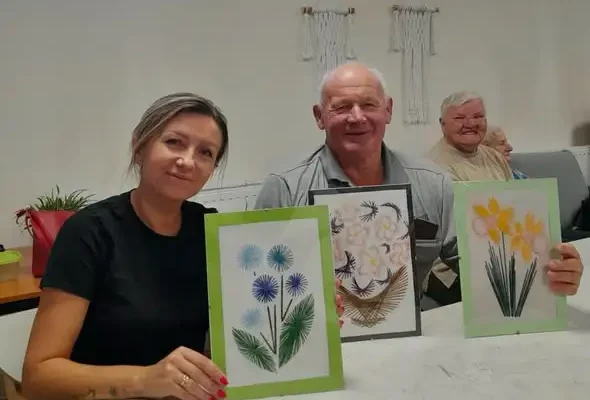 Seniorzy z klubu kibicowali polskim siatkarkom i rozwijali pasje