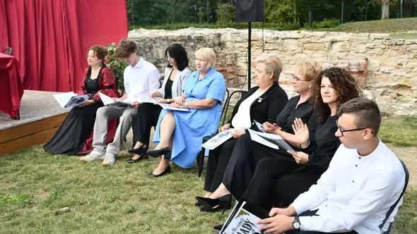Narodowe Czytanie „Dziadów” w Łubnicach – święto literatury i wspólnoty