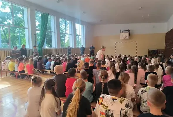 Policjanci w szkole: bezpieczna droga do szkoły