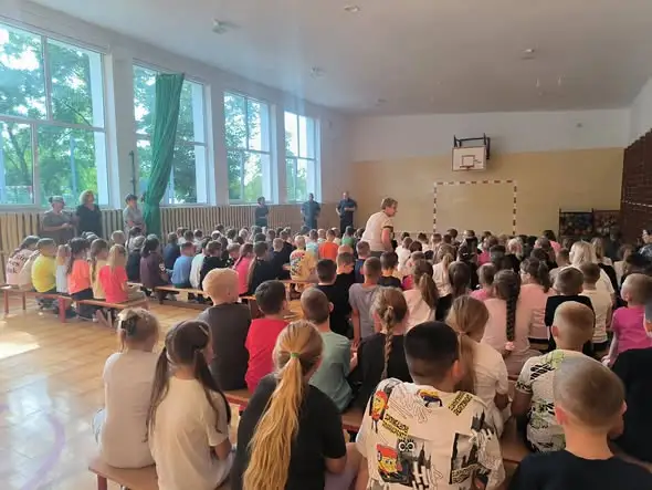 Policjanci w szkole: bezpieczna droga do szkoły