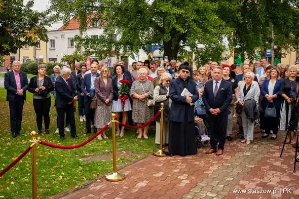 Restauracja „Pod Zegarem” otwarta w staszowskim Ratuszu