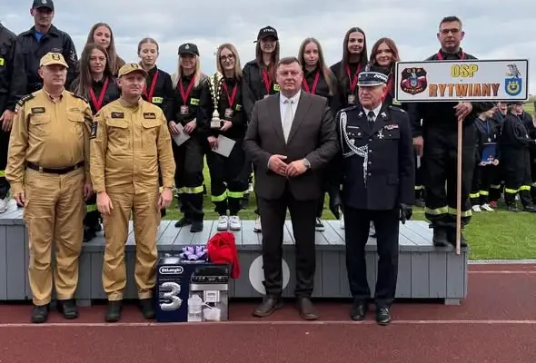 KDP OSP Rytwiany z brązem na wojewódzkich zawodach sportowo-pożarniczych w Strawczynku