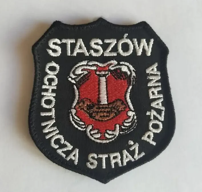 Staszów: 100 osób posprzątało tereny przy Jeziorach Golejowskich