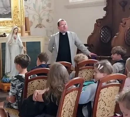 Rajd rowerowy uczniów do Pustelni Złotego Lasu w Rytwianach