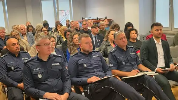 Bezpieczeństwo uczniów w centrum uwagi. Wideokonferencja w Kielcach